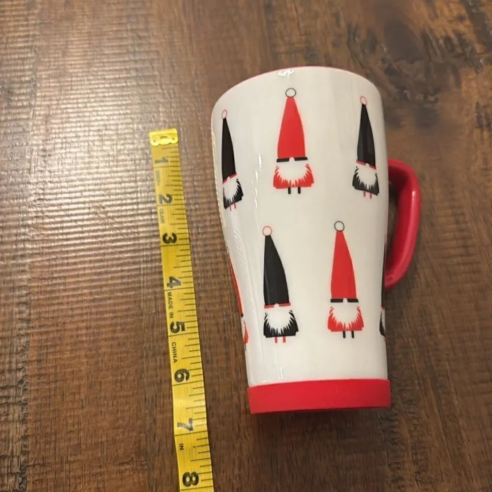 N/A holiday gnome